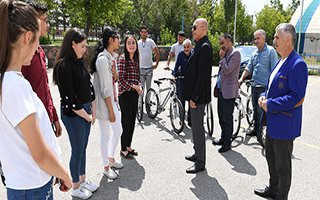 Başkan Ali Korkut’tan Öğrencilere Tatil Sürprizi 