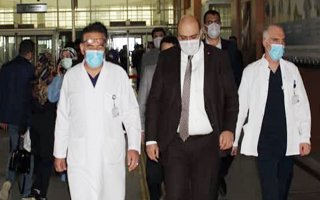 Başkan Orhan'dan sağlıkçılara moral ziyareti