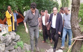 MHP'li Karataş sel bölgesini inceledi