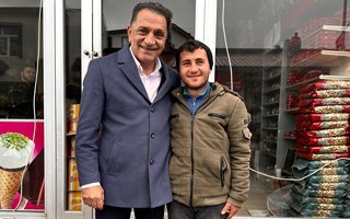 CHP'li Ayhan Koç’a Çat’ta büyük ilgi