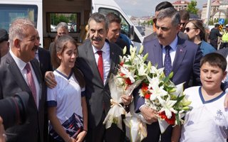 Palandöken’de iki yeni mahalle konağı hizmete açıldı