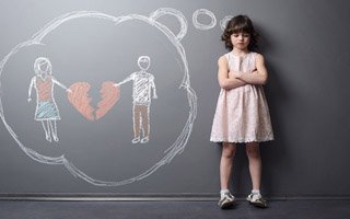Terk edilme korkusu çocukları yalnızlaştırıyor 