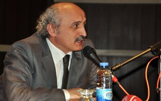 Tacettin Şimşek şiir yarışmasının birincisi