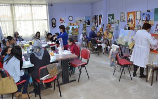 RTE Kültür Ve Sosyal Kompleksi Okul Gibi