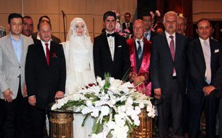 Ak Parti teşkilatını buluşturan düğün