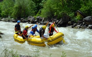 Tortum çayında Rafting heyecanı