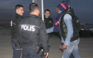 Pascal Nouma Polisleri es geçmedi!