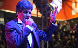 İbrahim Erkal'den muhteşem konser