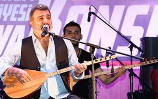 Büyükşehir’in “Açık Hava Konserleri” başladı 