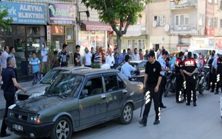 Erzurum'da kahvehaneye sopalı saldırı