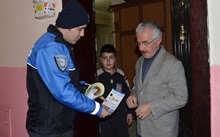 TDP Polisi Bilgi İçin Kapı Kapı Dolaşıyor