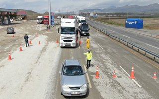 Erzurum’a sahte belge ile girmek istediler