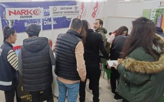 Erzurum Polisi uyuşturucuya karşı bilinçlendiriyor