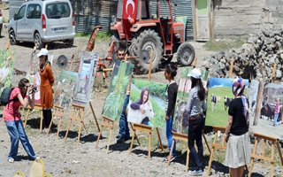 Pulur köyünün Ara Güler'leri