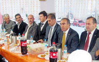 MHP'li Öztürk Olur'da iftar açtı