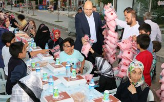 Aziziye Halkı 'Gönül Sofrasında' Buluştu