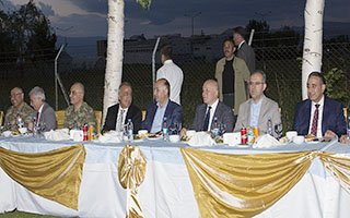 Üniversiteden Erzurum Protokolüne iftar yemeği