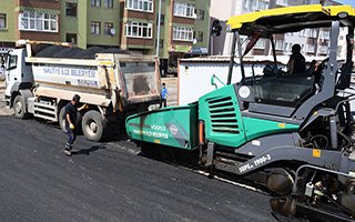 Yakutiye belediyesi Şükrüpaşa'yı asfaltlıyor 