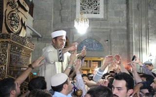 Erzurum'da Sakal-ı Şerif izdihamı