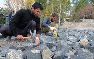 Dumlu'da yol çalışmaları başladı