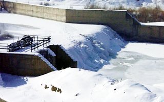 Erzurum'da Yağan Baraj Göleti buz tuttu