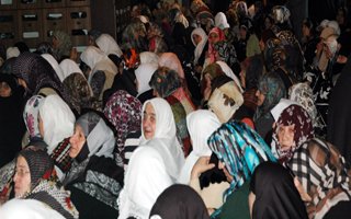Erzurum'da bayanların 1001 hatim izdihamı
