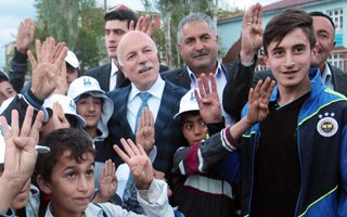 Başkan Sekmen okul denetiminde
