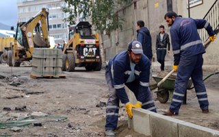 Yakutiye'de bahçe sokak yenileniyor