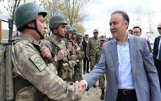 Vali Altıparmak'tan Karalollara Moral Ziyareti