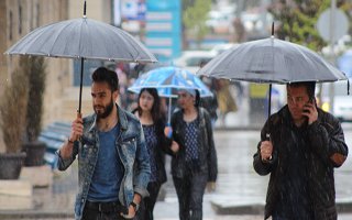 Erzurum'da Sevindiren Ramazan Yağmuru