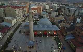 Başkan Korkut: Yeni meydan ışıl ışıl yanıyor