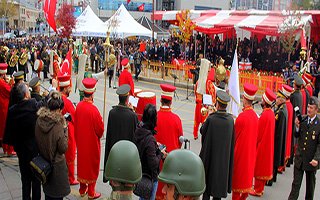 ‘Sarı Gelin’ eşliğinde Cumhuriyet kutlaması