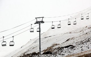 Palandöken kayak merkezi beyaza büründü 