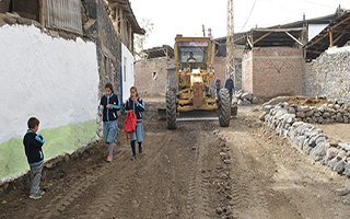 Yakutiye'de kar öncesi asfalt seferberliği