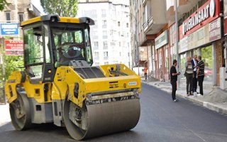 Yakutiye merkezde asfalt çalışıyor 