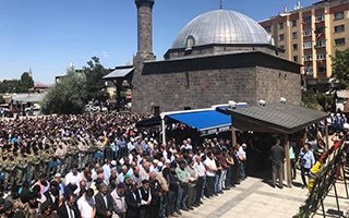 Erzurum Şehidini Uğurladı