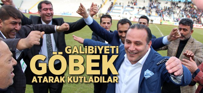 Galibiyeti Göbek Atarak Kutladılar