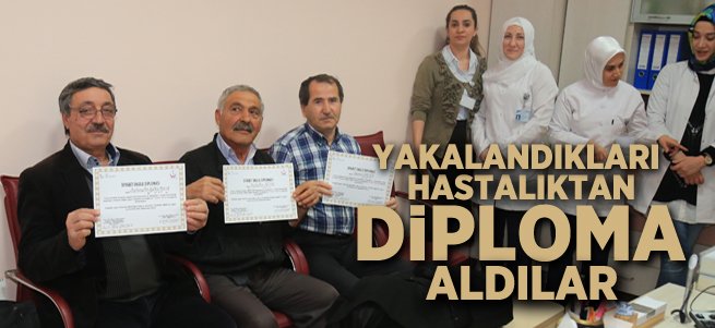 Yakalandıkları Hastalıktan Diploma Aldılar!