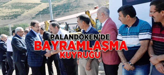 Vali Altıpanmak İl halk kütüphanesinde