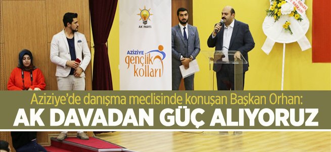 Başkan Orhan Aziziye'de gençlerle buluştu